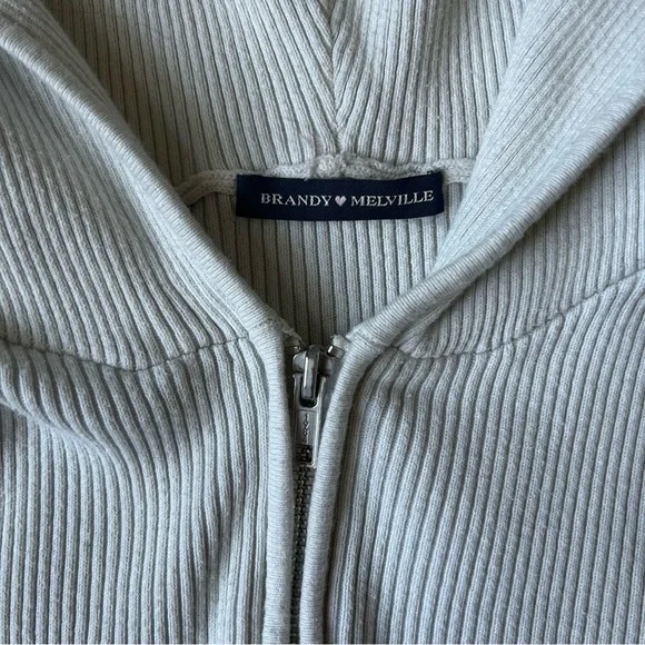 Brandy Melville dual zip arden sweater - Picture 4 of 7
